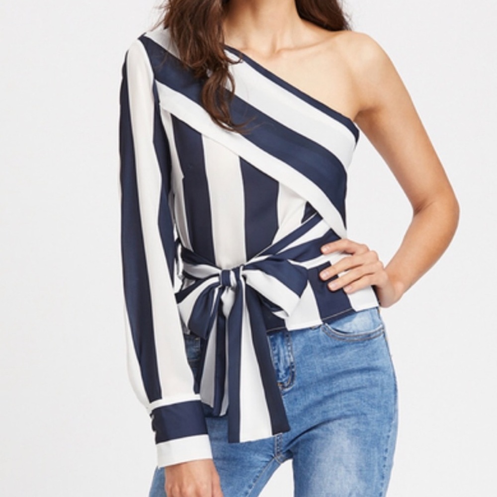 One shoulder striped blouse